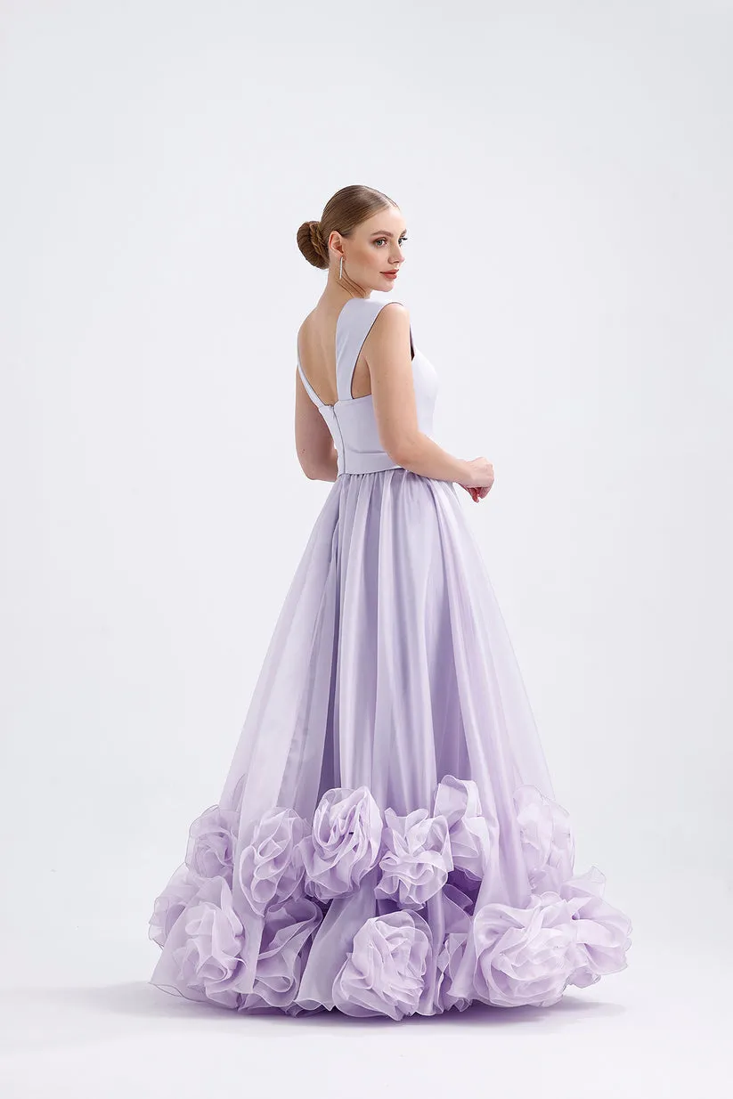 𝐀𝐅𝐋𝐎𝐑𝐀 Strappy Crepe Body Organza Flared Skirt with Flower Appliques T56755