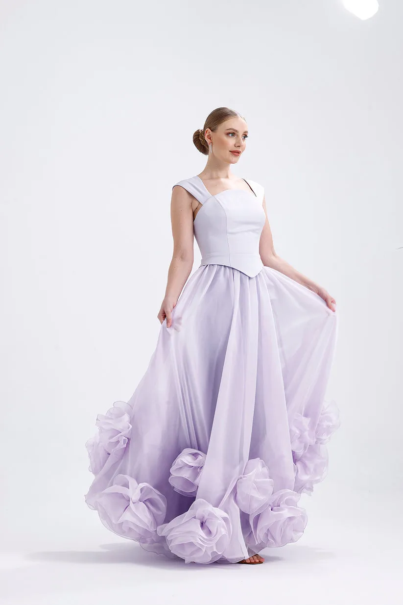 𝐀𝐅𝐋𝐎𝐑𝐀 Strappy Crepe Body Organza Flared Skirt with Flower Appliques T56755