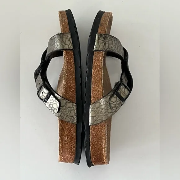 Birkenstock Birki’s Sylt metallic bronze gold sandals EU 36 / 5 Narrow