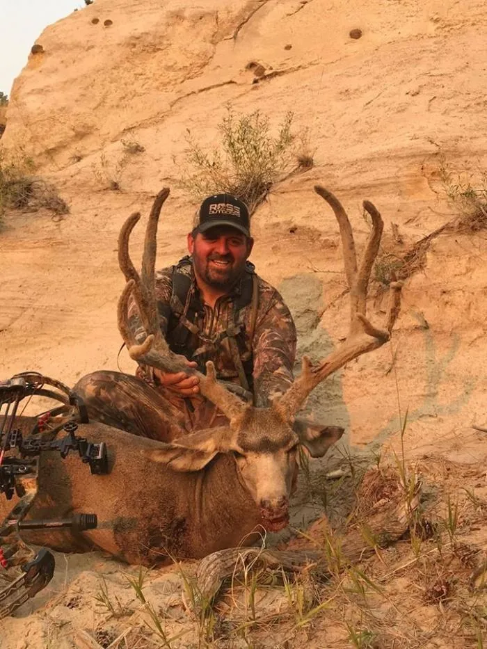 Blue Rock Outfitters - 4 Day Guided Rifle Deer Hunt