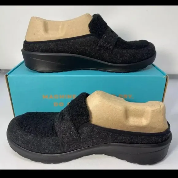 Bzees Georgia Women's Washable Sparkle Knit Mule Black Size 9 New with Box NWT