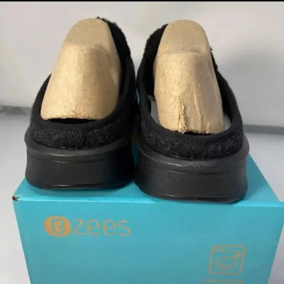 Bzees Georgia Women's Washable Sparkle Knit Mule Black Size 9 New with Box NWT