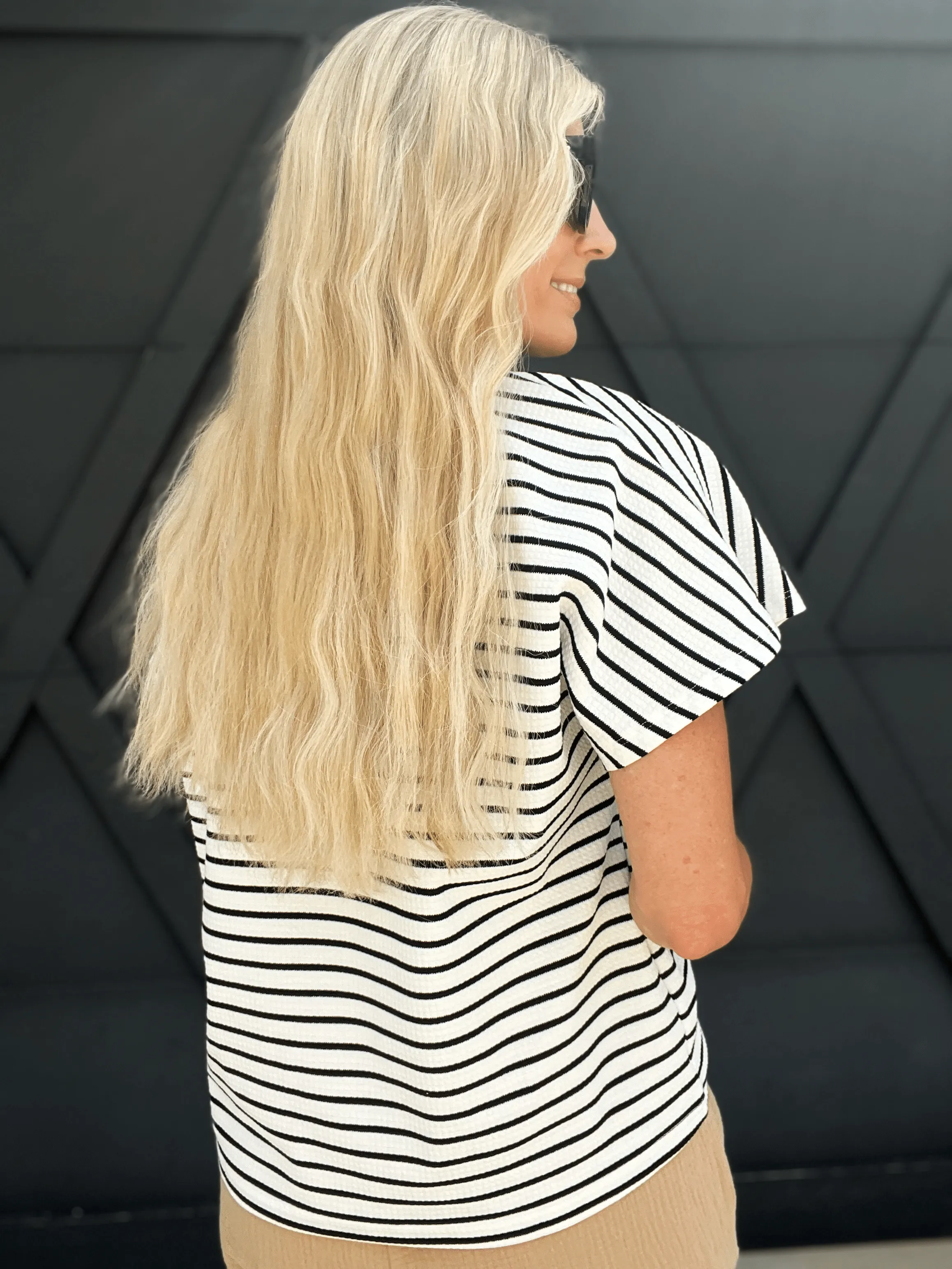 Crewneck Striped Knit Top In Black & White