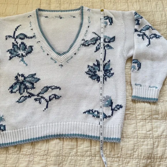 Cute Oversized Handmade Sweater • Size: S-L
