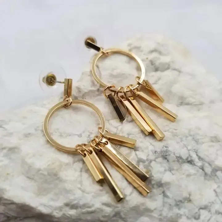 Deco Beams Earrings In Gold