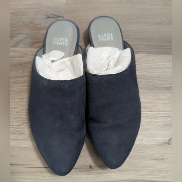Eileen Fisher Navy Suede Mule Blog Clog, Size 5.5, Professional