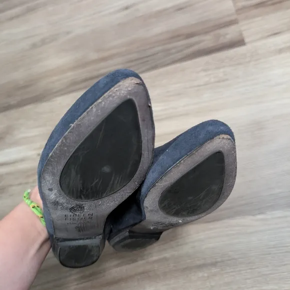 Eileen Fisher Navy Suede Mule Blog Clog, Size 5.5, Professional