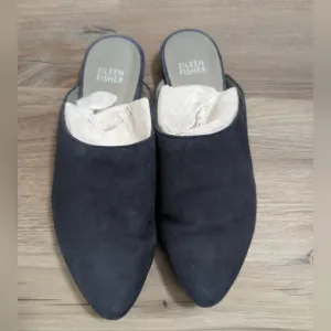 Eileen Fisher Navy Suede Mule Blog Clog, Size 5.5, Professional