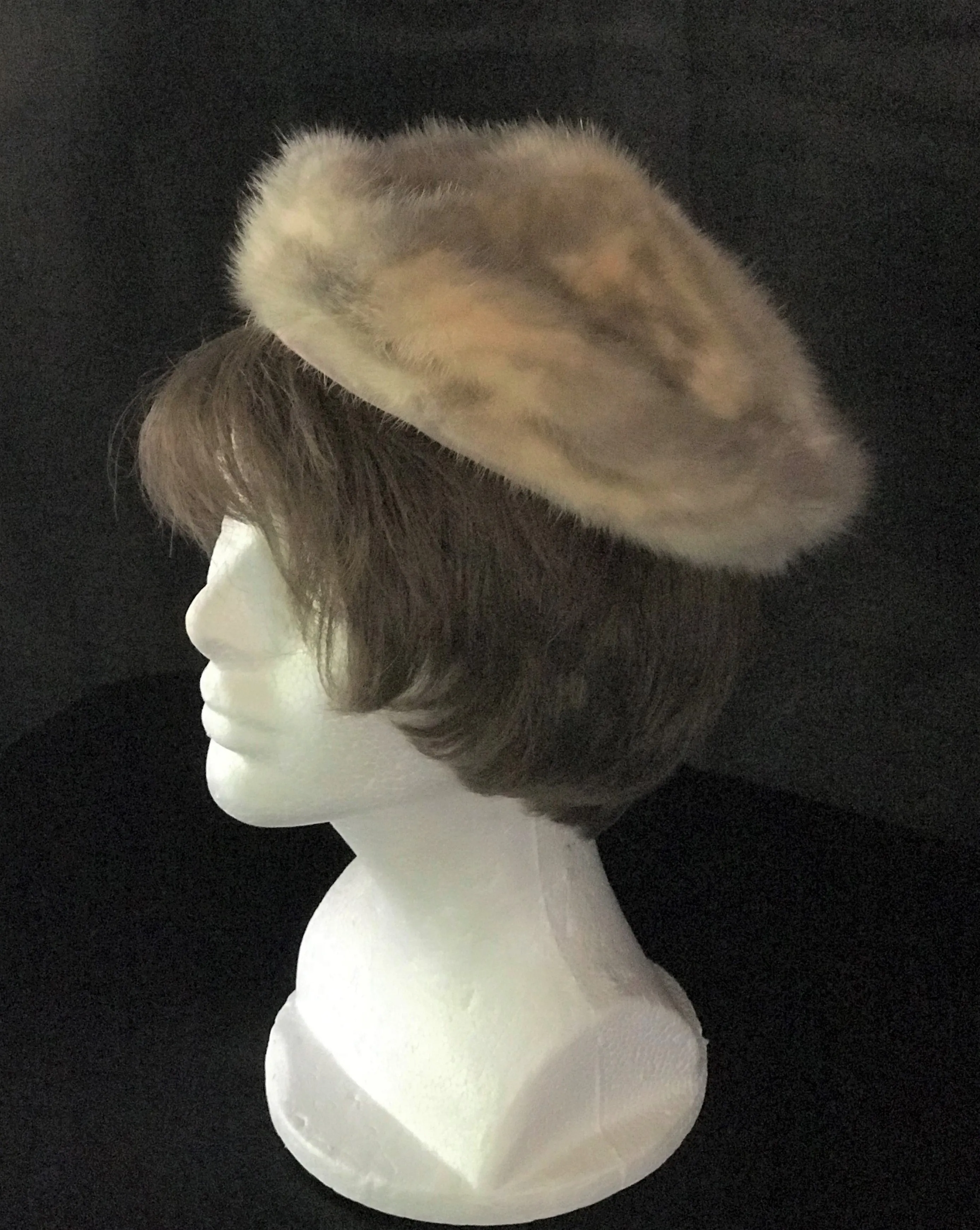 Elegant 1950's Vintage Mink Pillbox Hat