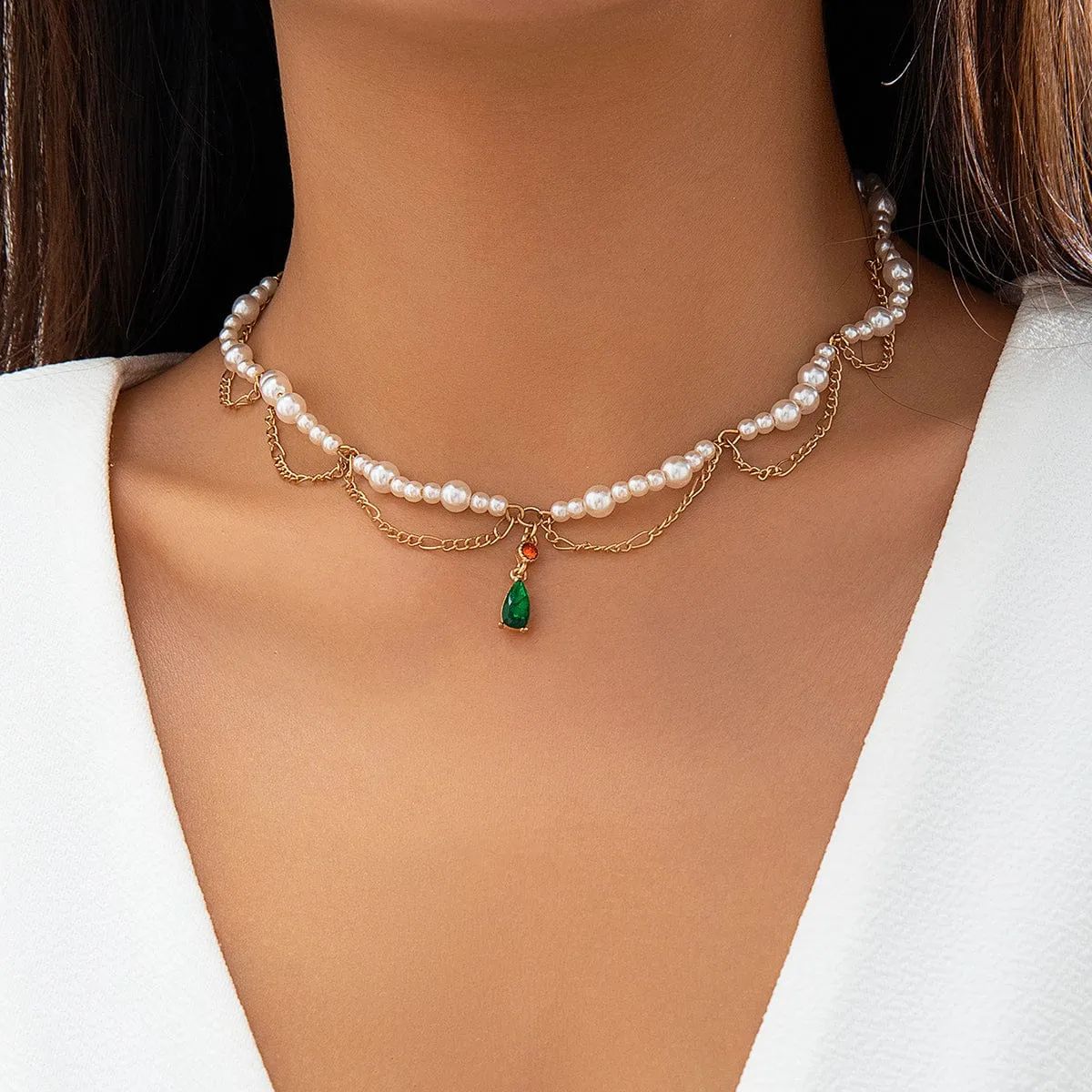 Elegant Layered Emerald Crystal Waterdrop Pendant Pearl Chain Necklace