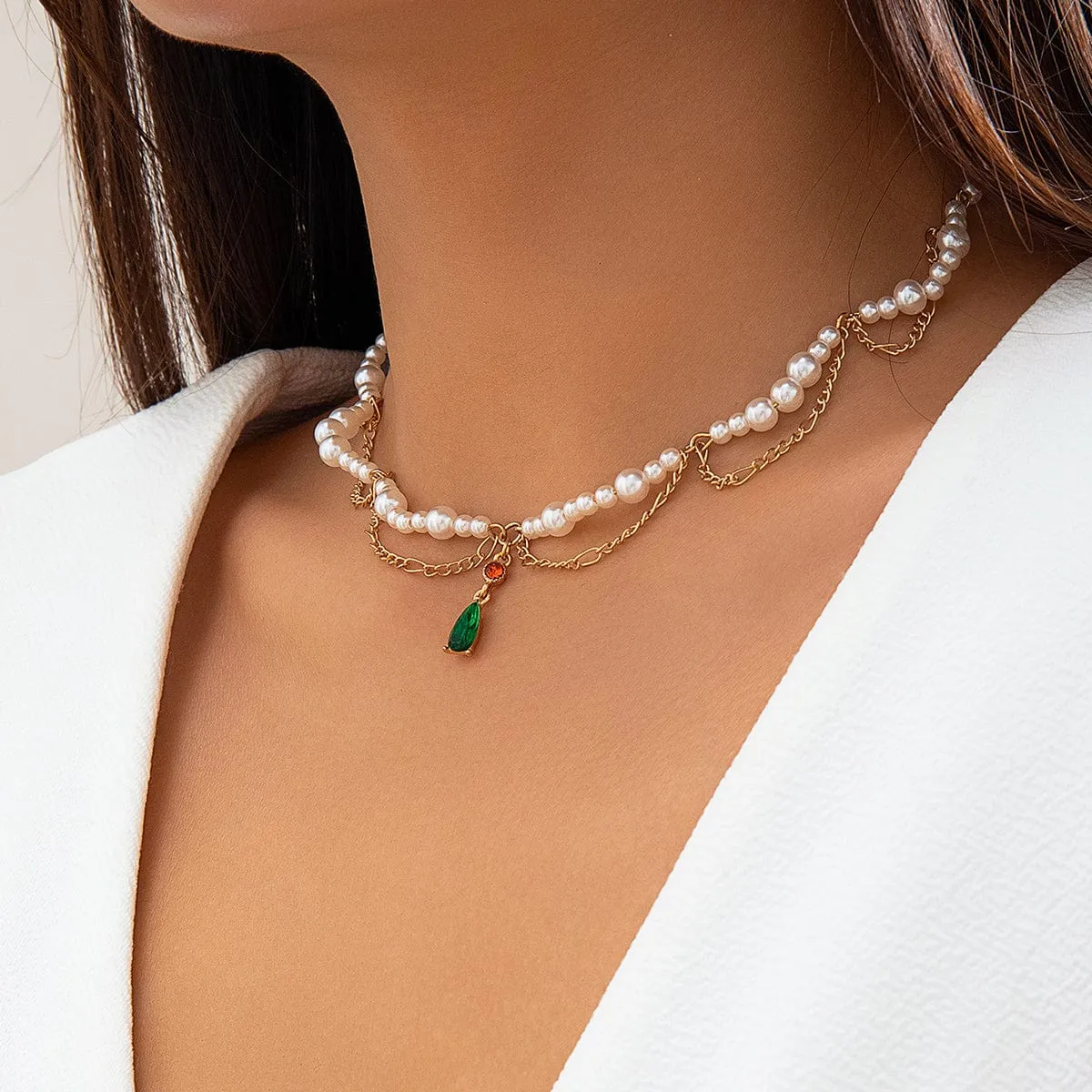Elegant Layered Emerald Crystal Waterdrop Pendant Pearl Chain Necklace