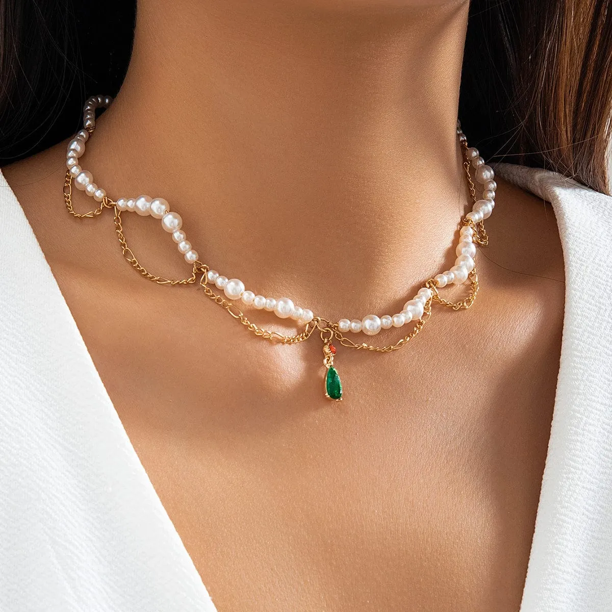 Elegant Layered Emerald Crystal Waterdrop Pendant Pearl Chain Necklace
