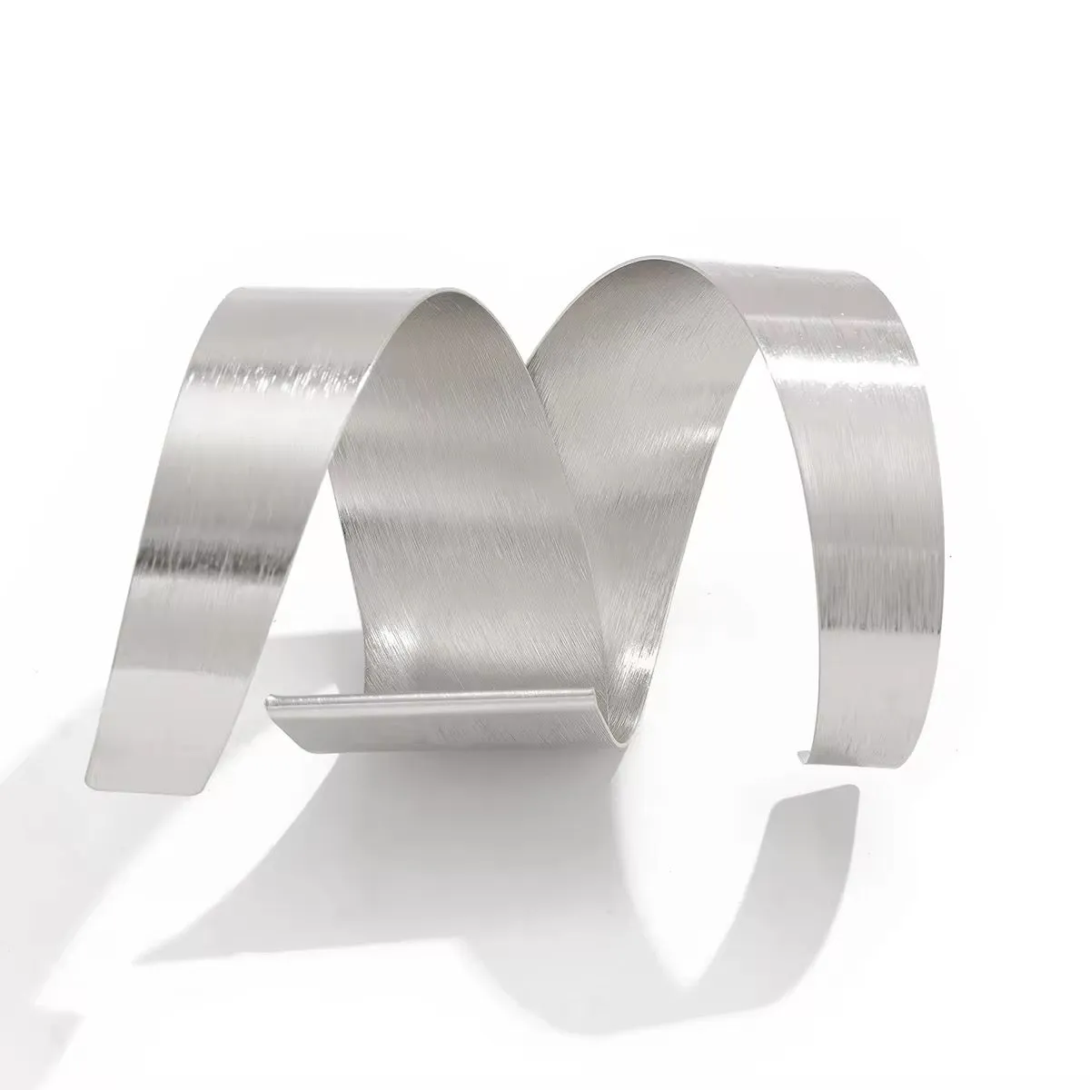 Exaggerated Folding Surround Circle Open Rave Cuff Arm Bracelet