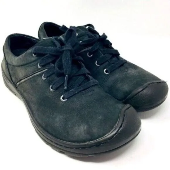 Keen womans black suede sneakers US8 BoxT  lace up