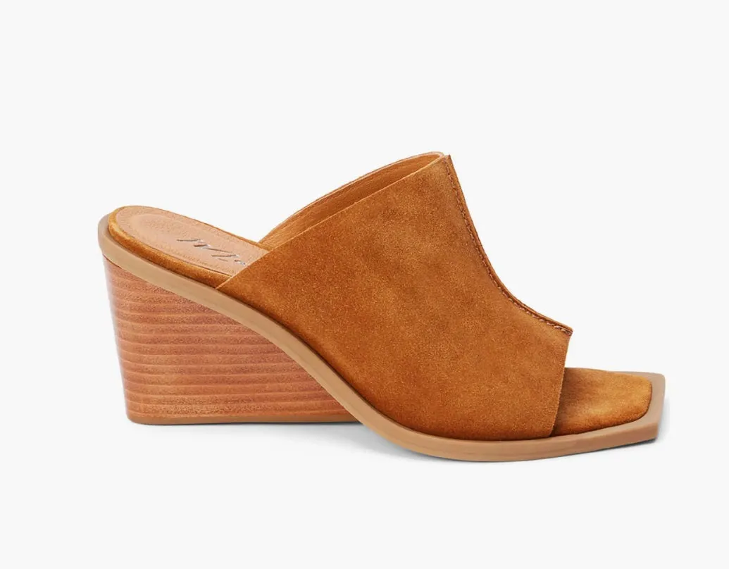 Lainey Mule