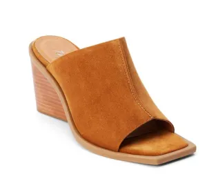 Lainey Mule