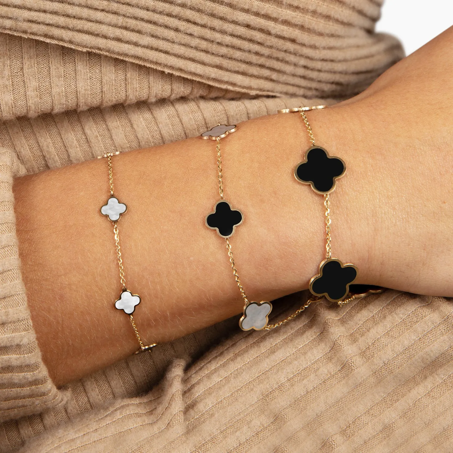 Large Onyx Clover Bracelet