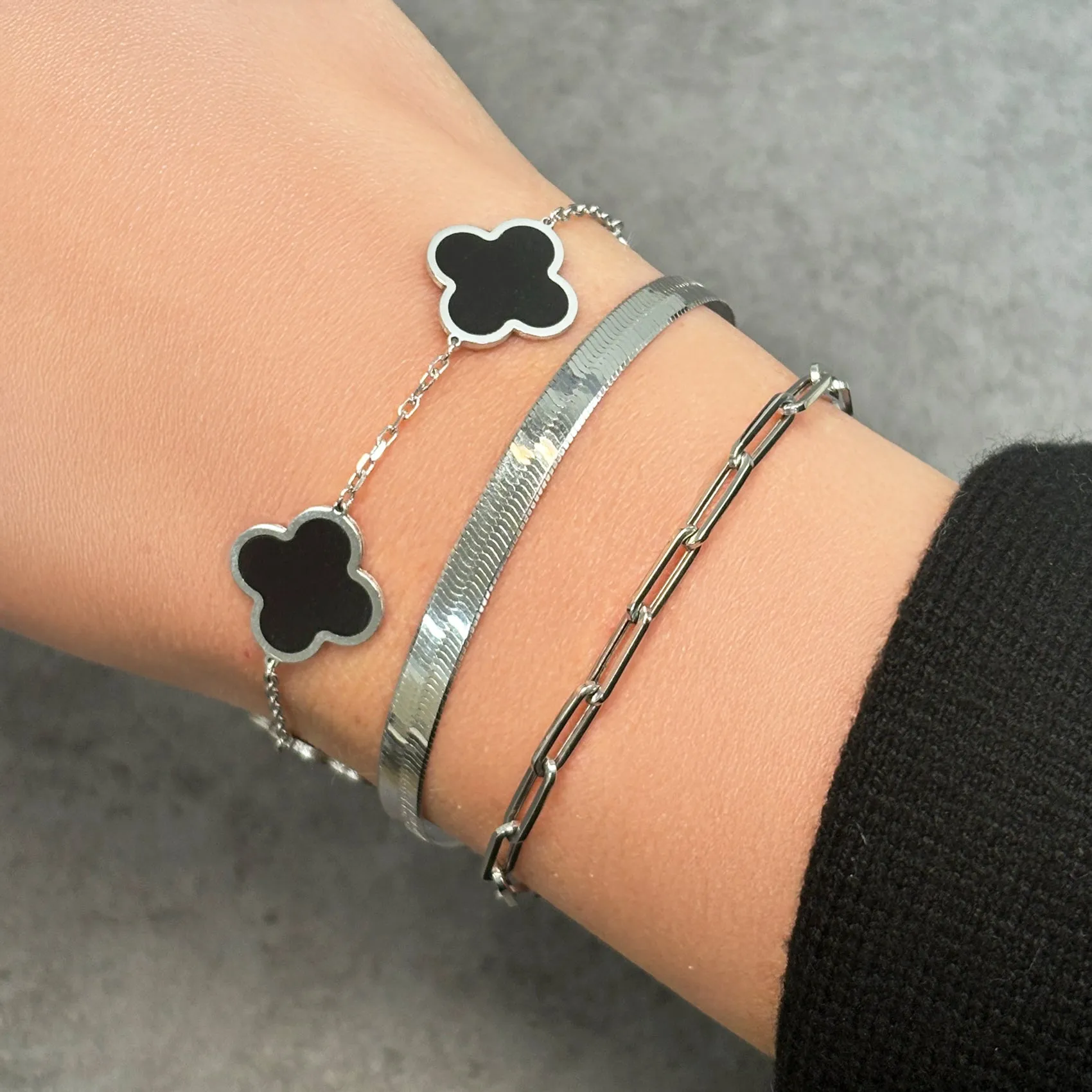 Large Onyx Clover Bracelet