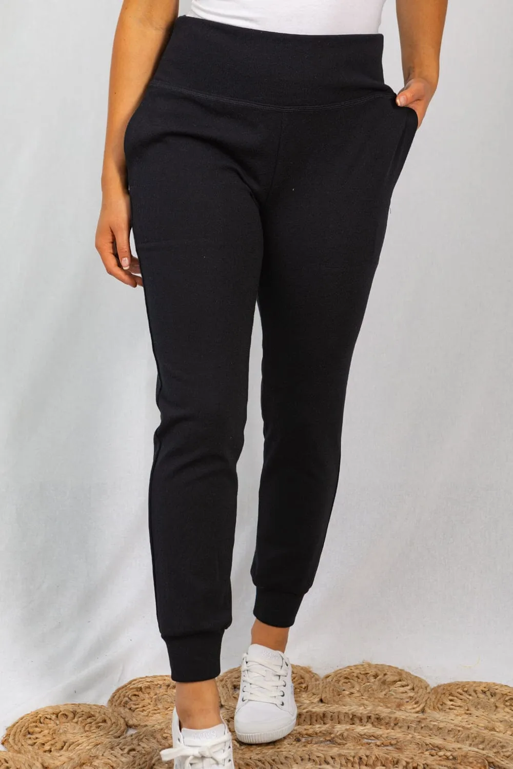 Libby Luxe High Rise Black Joggers w/Pockets