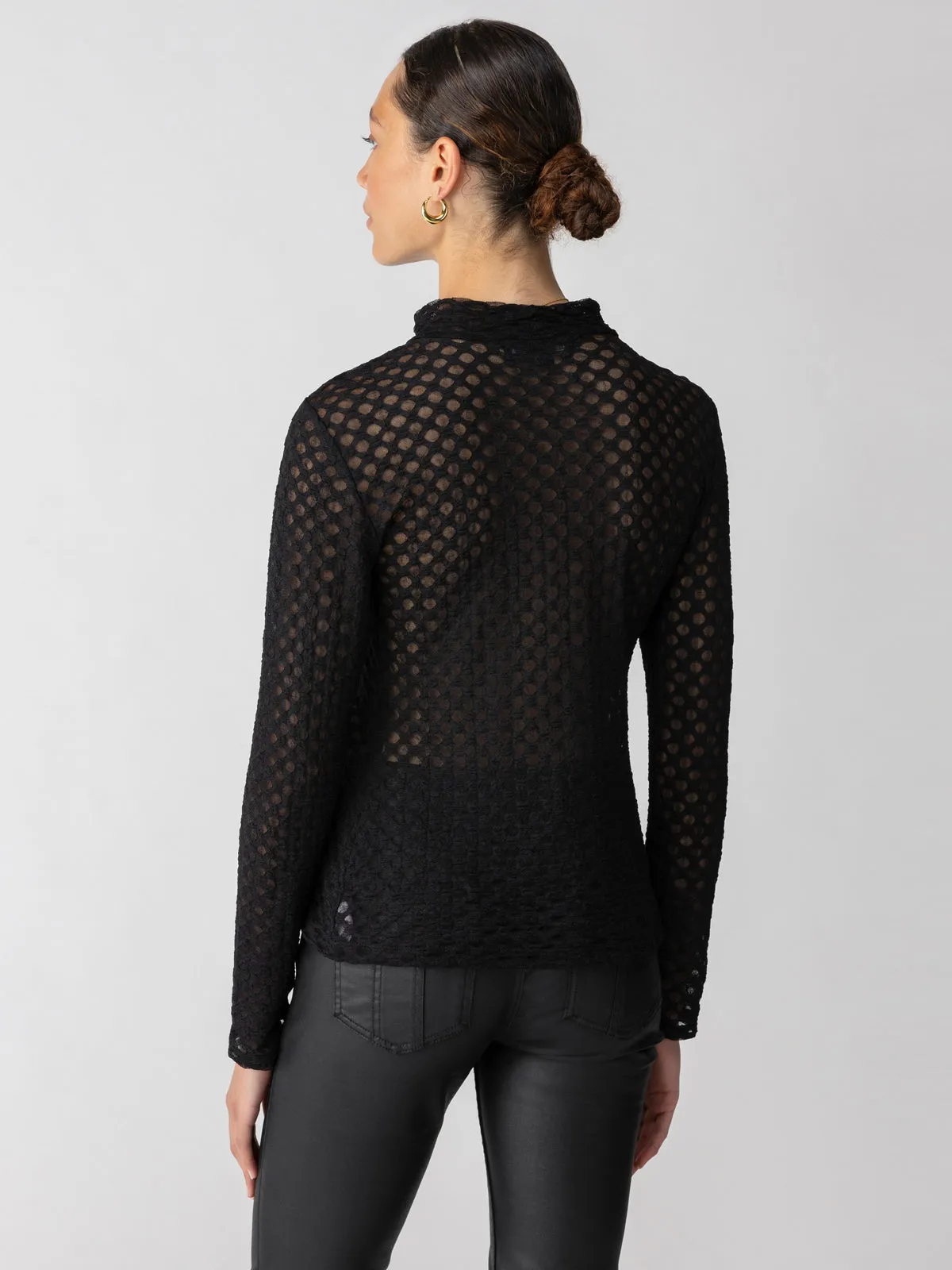 LONG SLEEVE LACE MOCK NECK TOP - BLACK