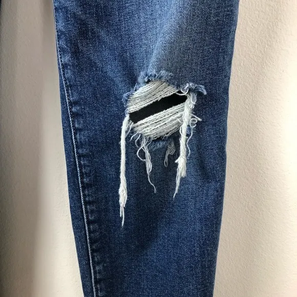 Madewell - The Mom Jean size: 28