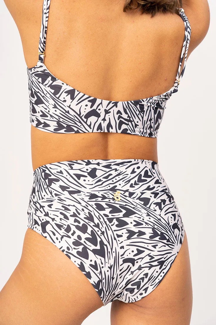 Metanoia Sporty Top