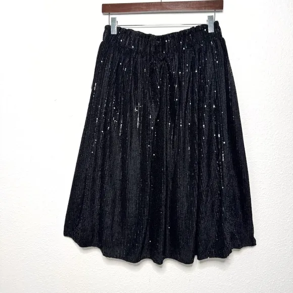 Metrowear Elastic waist black sequins A line midi skirt size M NWT