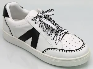MIA Itzia Sneaker