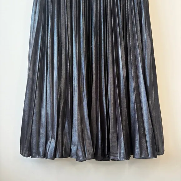 Michael Kors Shiny Black Pleated Unlined Elastic Waist Midi Boot Skirt SIZE XS