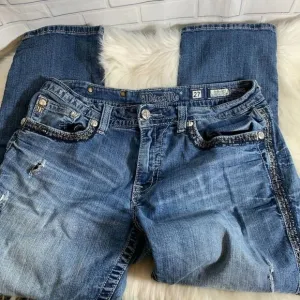 Miss Me Denim Boyfriend Distressed Capri Jeans