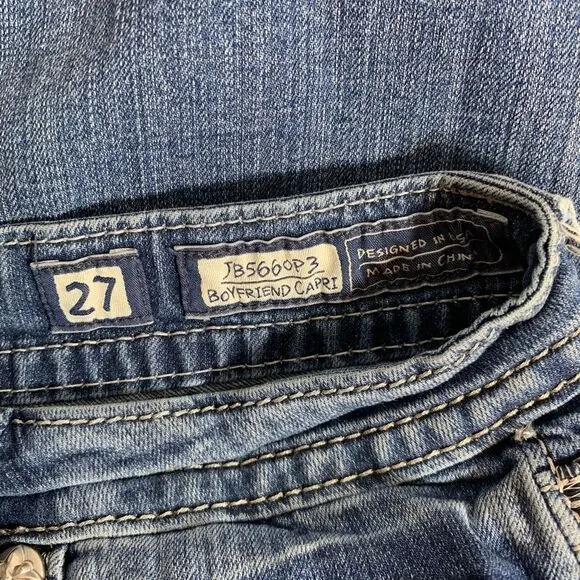 Miss Me Denim Boyfriend Distressed Capri Jeans