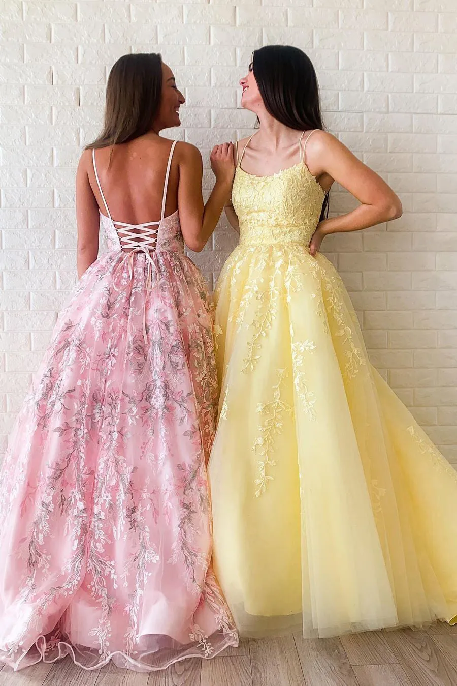 Modest A-line V Neck Tulle Appliques Sleeveless Long Lace Prom Dress OHC448