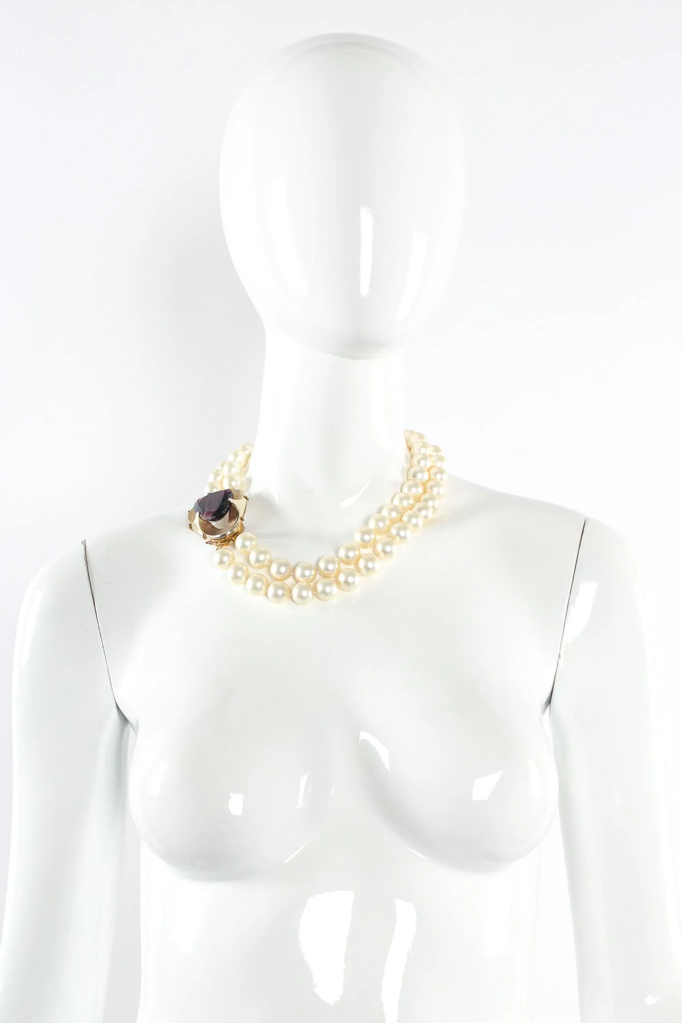 Moiré Stone Pendant Pearl Necklace