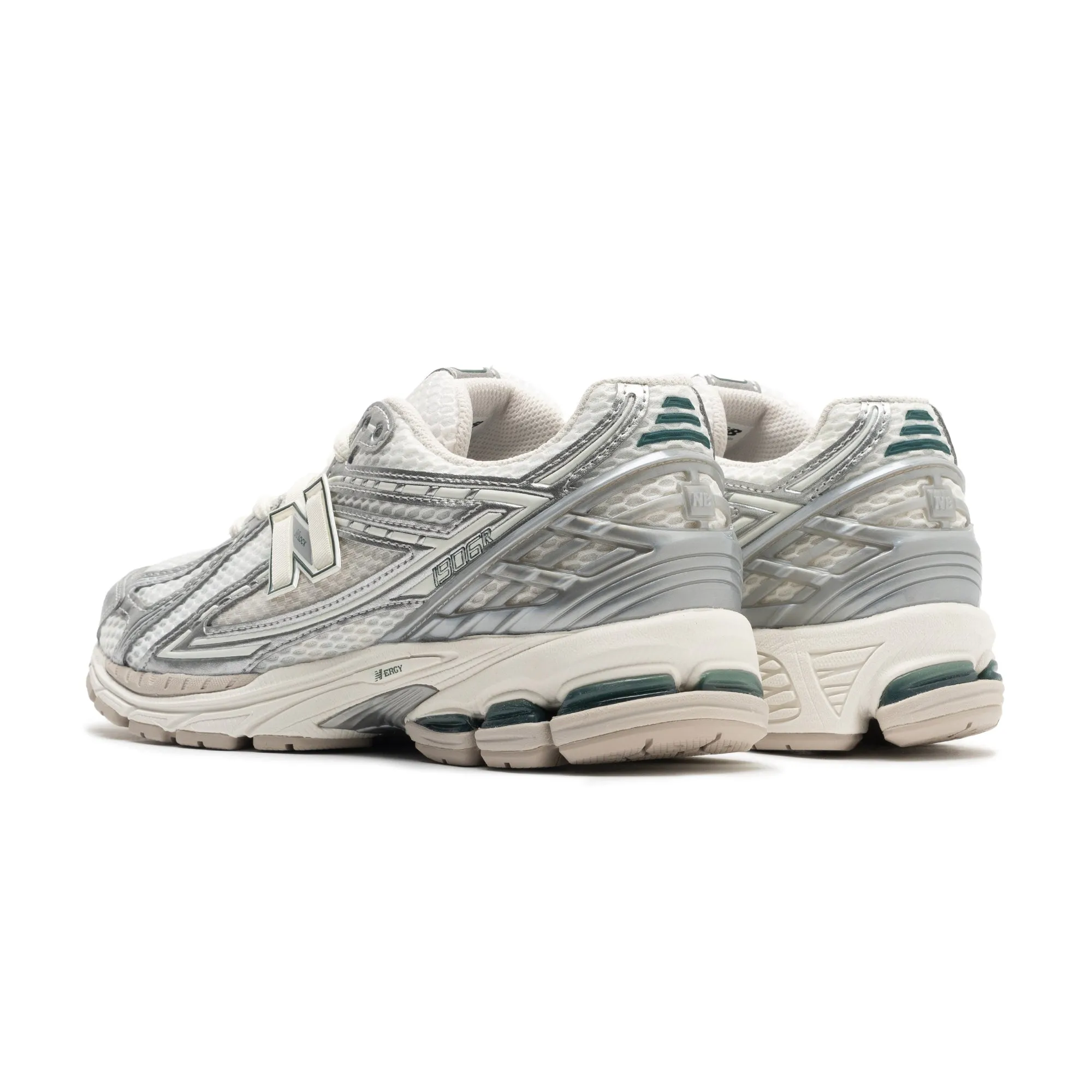 New Balance Silver Metalic/Sea Salt M1906REE