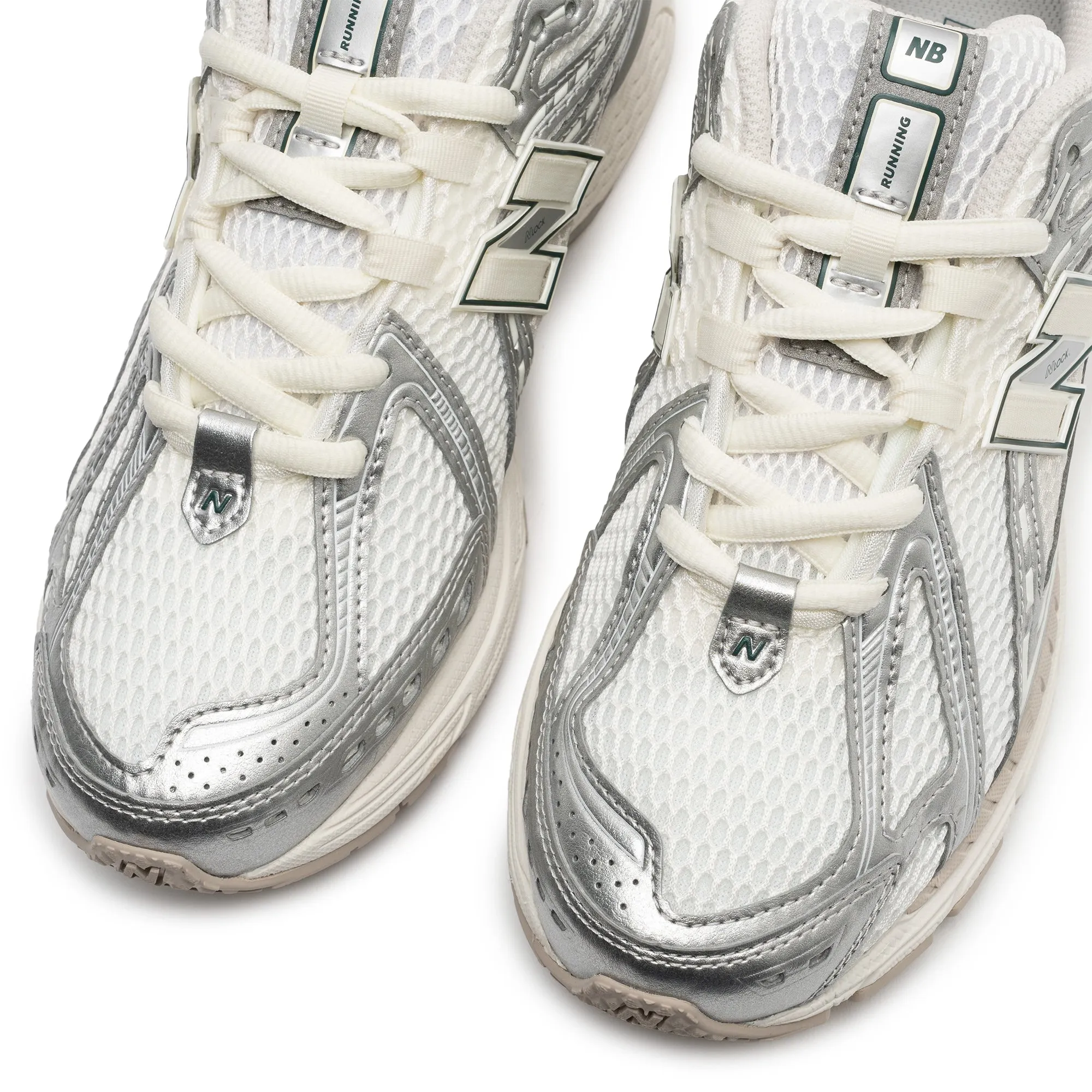 New Balance Silver Metalic/Sea Salt M1906REE