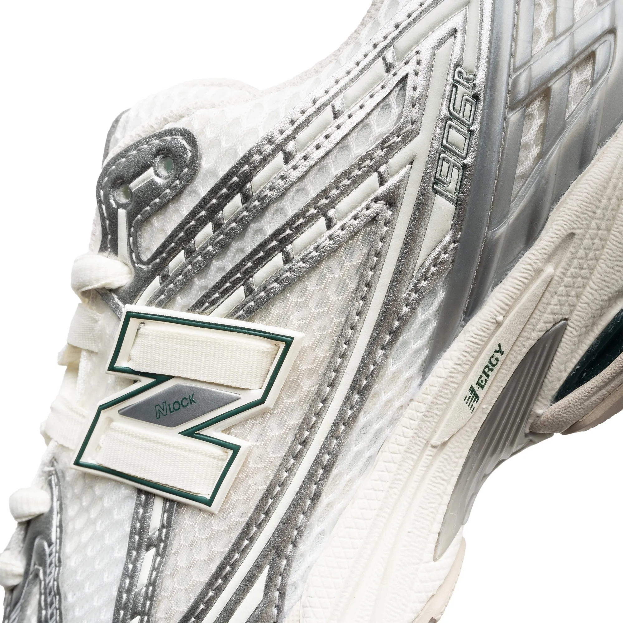 New Balance Silver Metalic/Sea Salt M1906REE