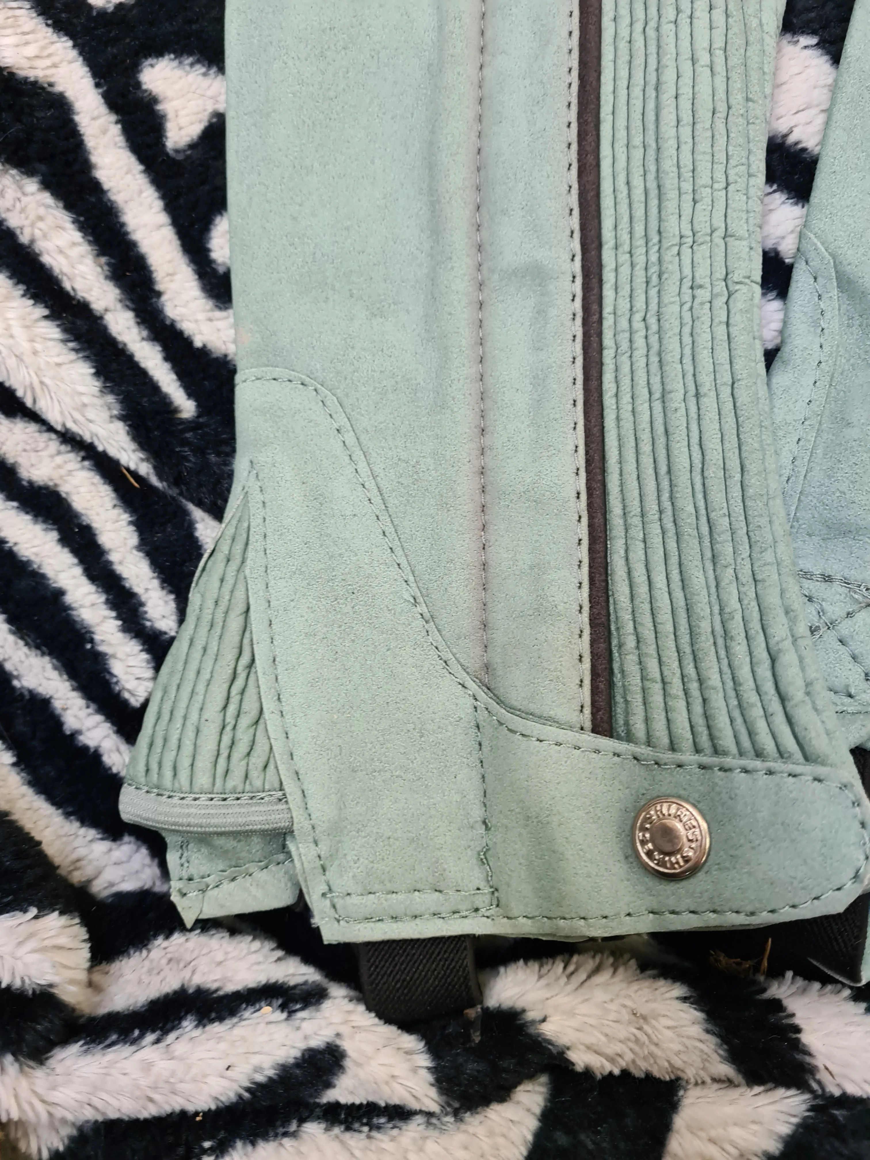 New shires slate adults XS suede chaps