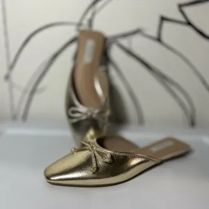 NWOT Steven by Steve Madden New York Gold Metallic Callandra Flat Mule Women’s 9