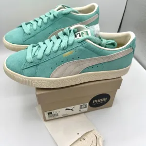 NWT Puma Suede VTG Textured Leather Sneakers , extra laces , mint green ivory