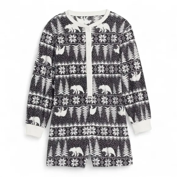 Old Navy Gray Bear Fair Isle Christmas Fleece Henley Pajama Romper Women L NWOT