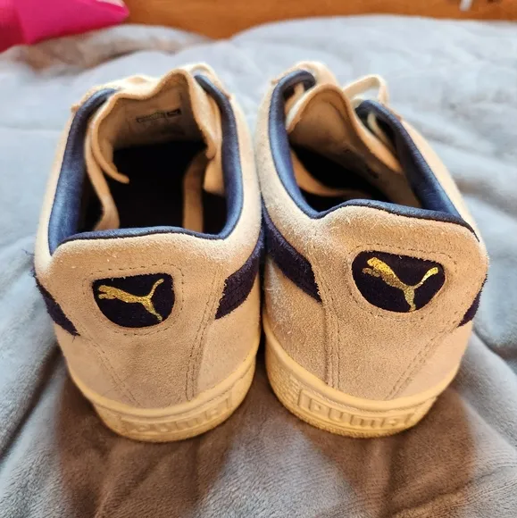 Puma Suede Cream And Navy Sneakers Mens 7 Womens 8.5