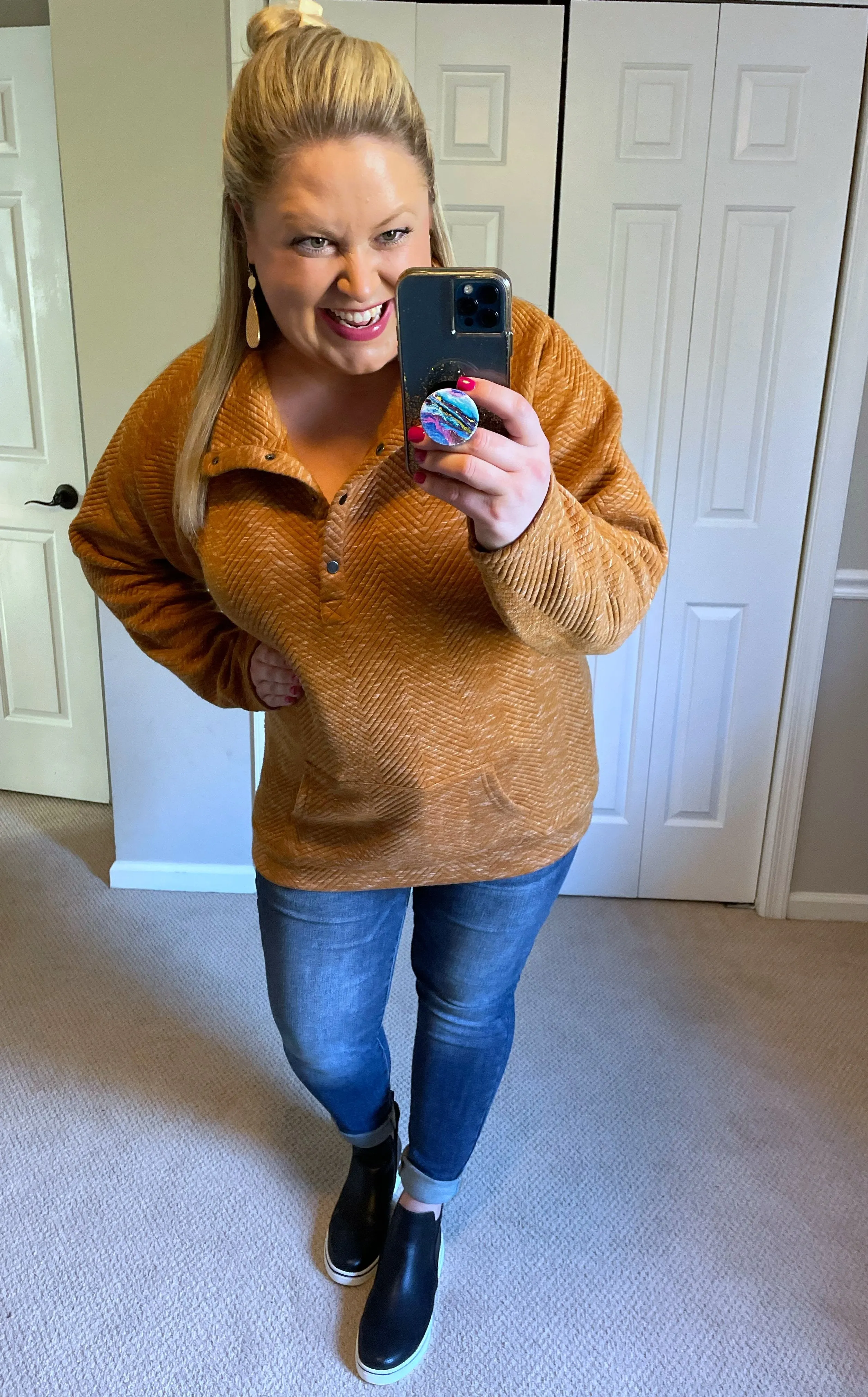 Quilted Snap Pullover in Camel