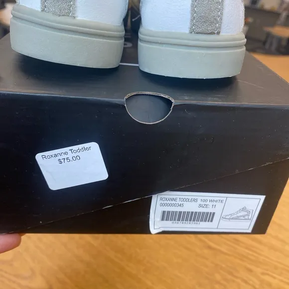 ROXANNE sneakers size 11 youth