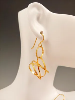 Small Vermeil Mobius  Loop Earring