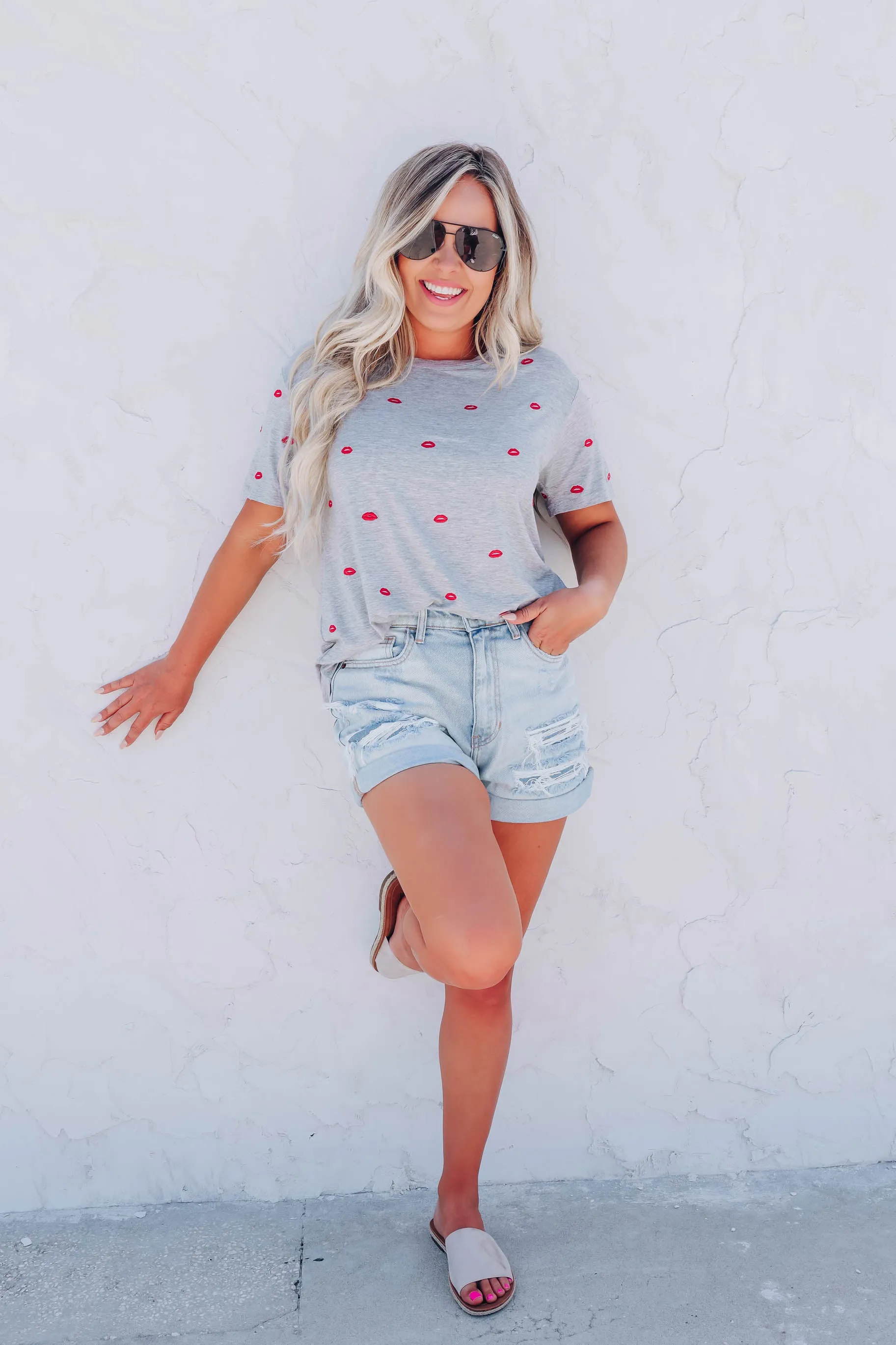 Smooches Embroidered Lip Tee - Grey