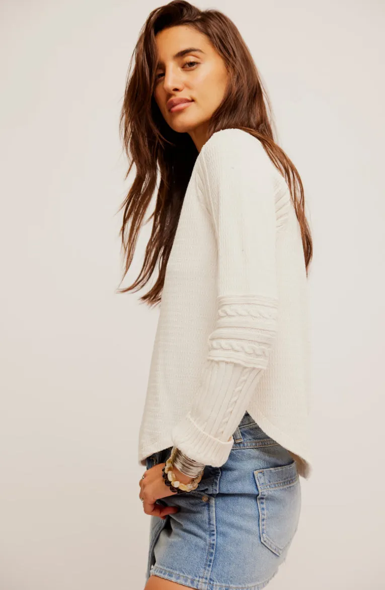 SWINGING CABLE CUFF LONG SLEEVE