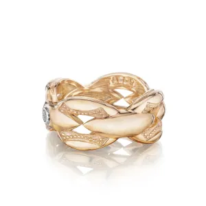 The Ivy Lane Bold Crescent Links Ring
