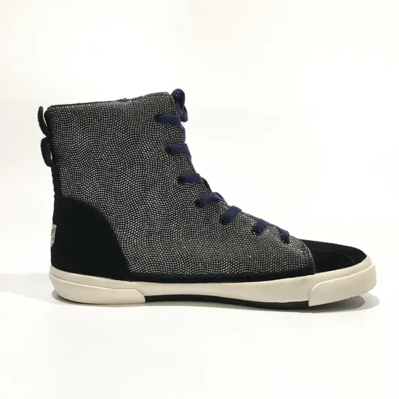 UGG I Heart Hi Top Sparkly Sneakers -Black / Silver -Youth US 6 -NEW