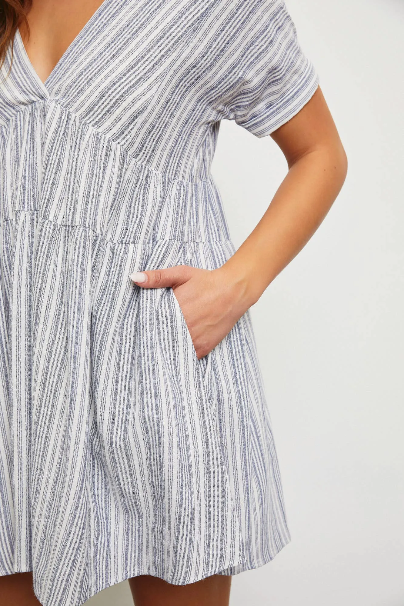 V-NECK TIER DRESS