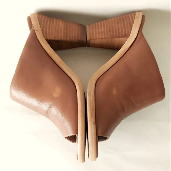 Wishbone Collection Mule Size 6 Caramel Leather Open Toe Stack Heel Slide Slipon
